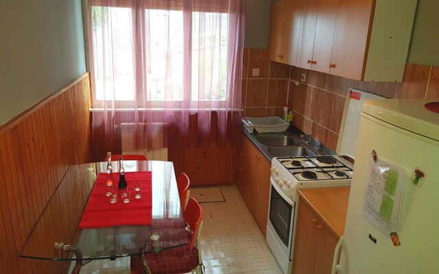 Spacious Apartment With Terrace in Opatija