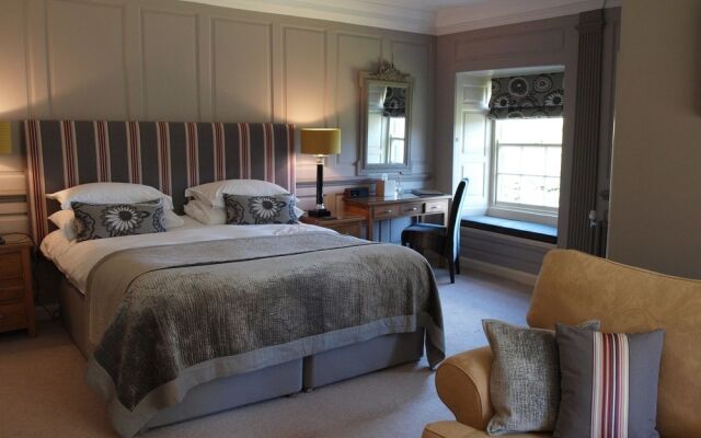 Low Graythwaite Hall Country House