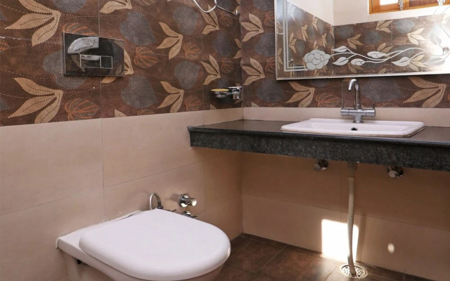 OYO 43237 Hotel Park Inn