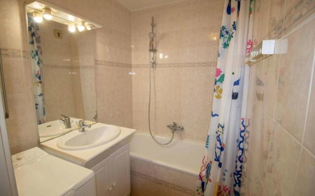 NICE 25 m BRIGHT with BALCONY and POOL