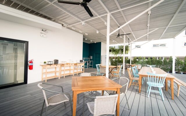 Suk18 Hostel - Adults Only