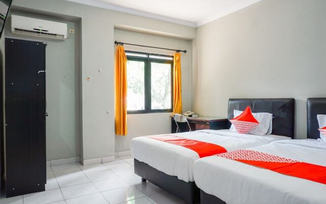 Oyo 2778 Alvin Residence