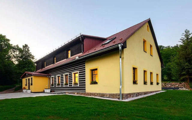 Villa Near Prkenny Dul With Sauna