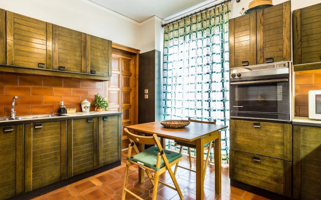 3 bedroom apartment in Acropolis area