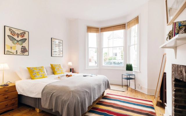 The Kensal Green Garden Apartment - GG