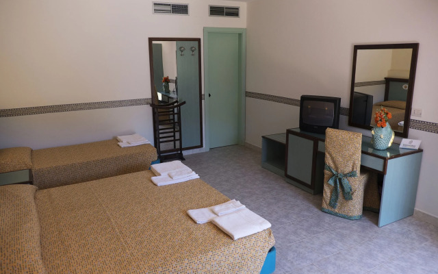 Cala Greca Beach Resort