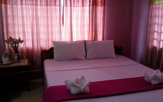 Ta Som Guesthouse & Tour Services