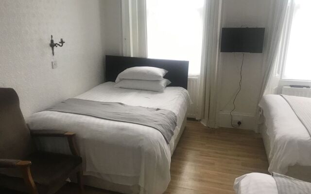 Clifton Hotel