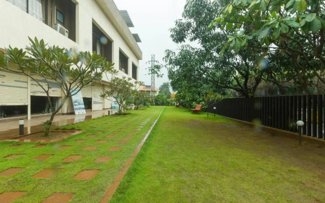 Center 1 Suites