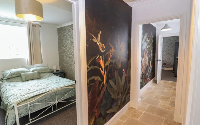 The Hideaway @ Waverton Villa