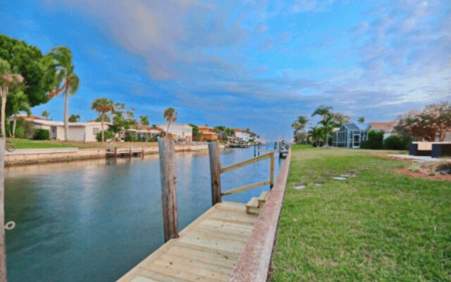 Longboat Key Coastal Contemporary