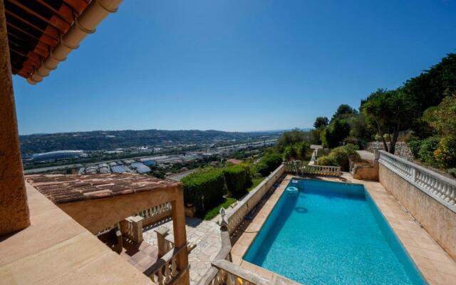 06T - Spacious villa with sea view- pool - jacuzzi-sauna