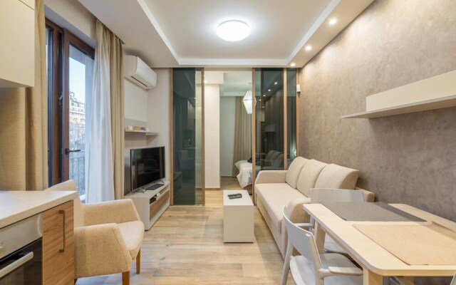 FM Deluxe 1-BDR Apartment - M&M
