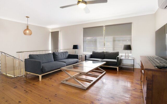 Summerside, 43 Lentara Street