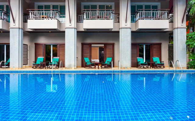 Thanthip Beach Resort