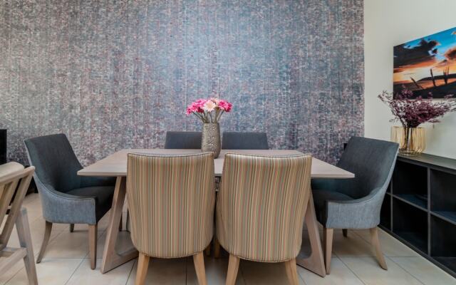 Vacation bay Burj Al Noujum Tower