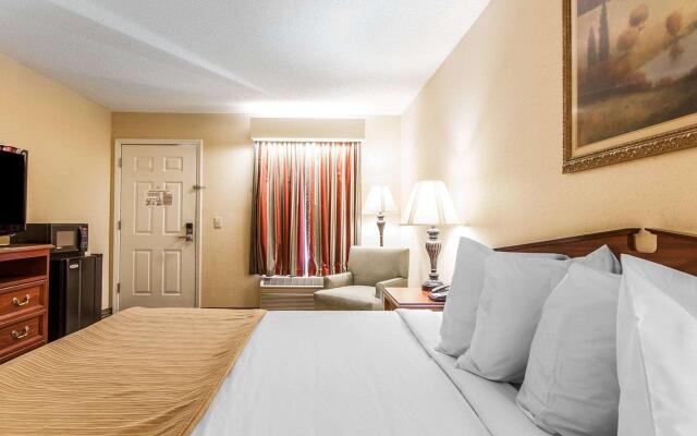 Quality Inn Decherd / Winchester