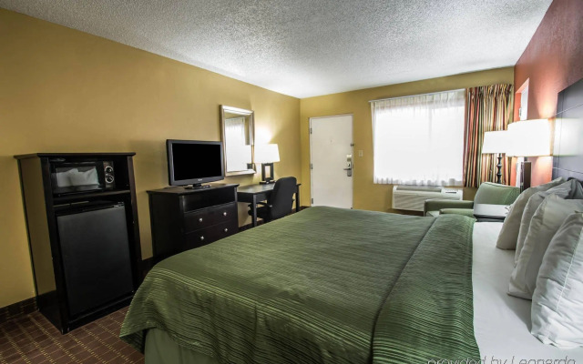 Quality Inn near Blue Spring