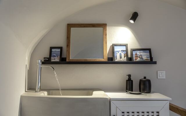 Caldera Houses Oia