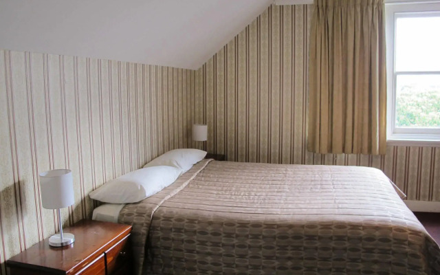 Riverfront Motel & Restaurant