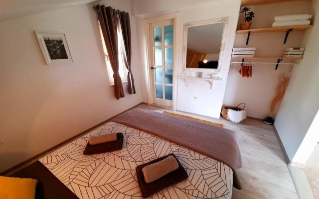 Apartments Bell Memories