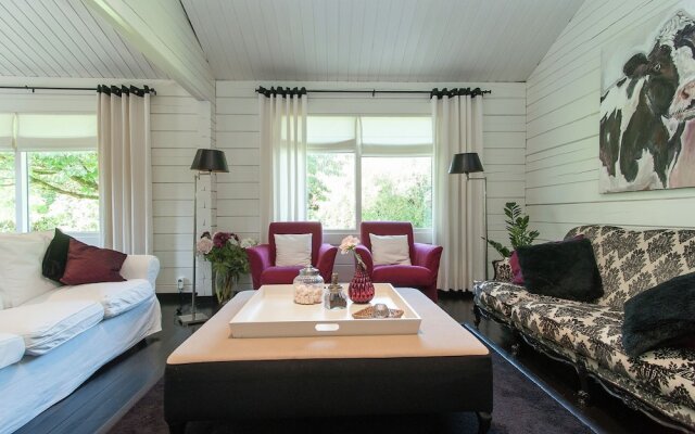 Upscale Mansion in Huisduinen North Holland With Garden