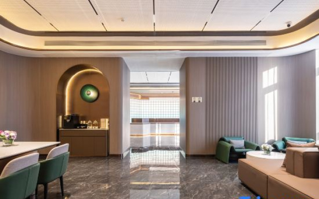 Starway Hotel (Jinan Erzhong Daminghu Zhan)