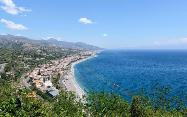 Forza d'Agrò Holiday Home