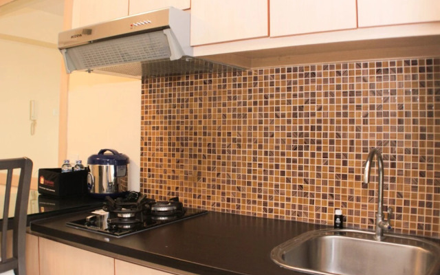 Nice And Comfy 2Br At Bassura City Apartment