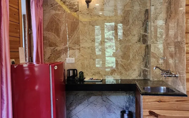 The Chalets Naldehra