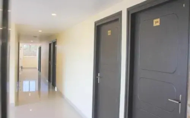 Aura Residency