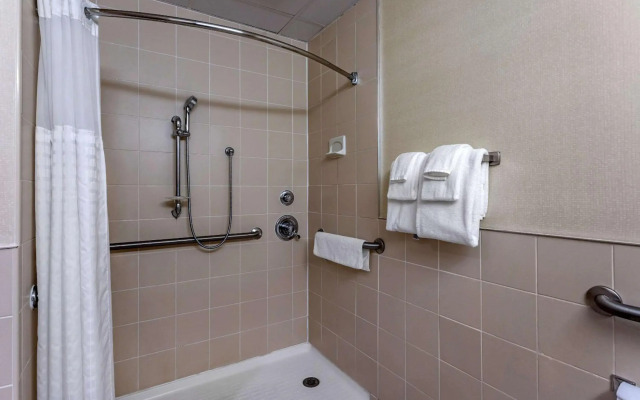 Comfort Inn Syosset - Long Island