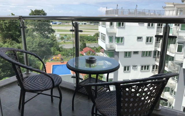Ber-Santai at Marina Court
