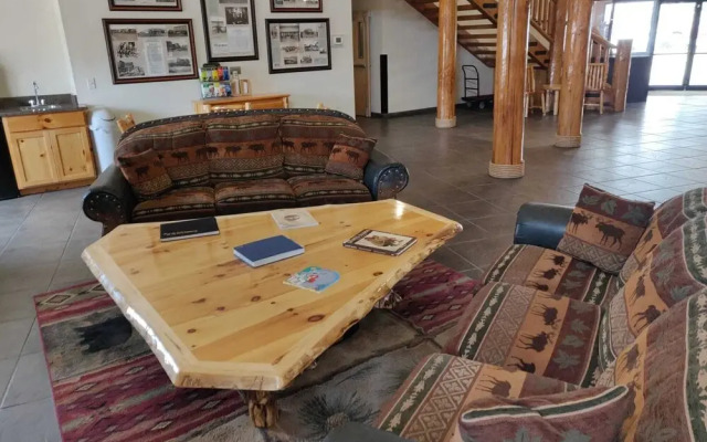 Cody Legacy Inn & Suites