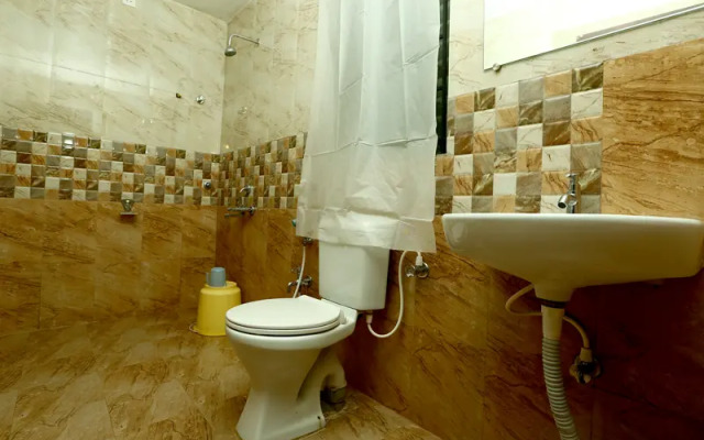 Al Woodlands Residency