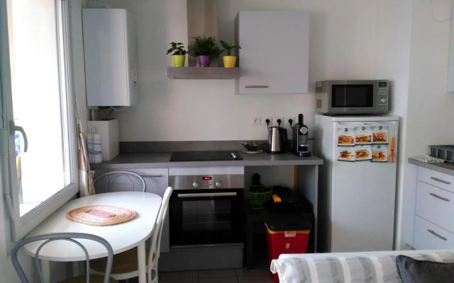 Appartement F3 Avec Parking Privee