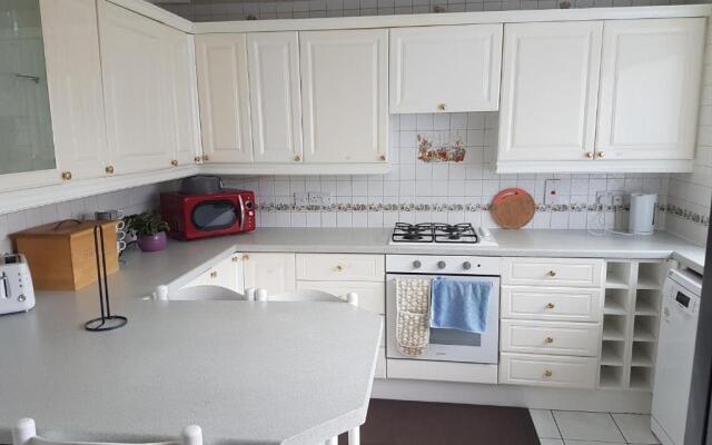 3 bed room house