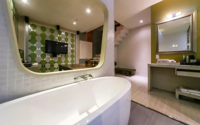 Zara Hotel