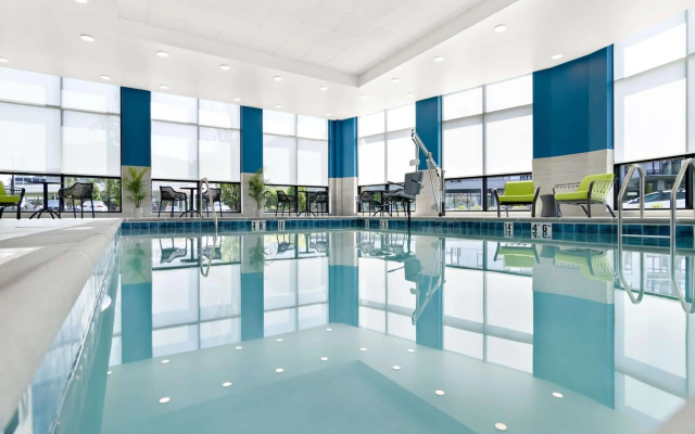 Hampton Inn & Suites Chicago Medical District UIC
