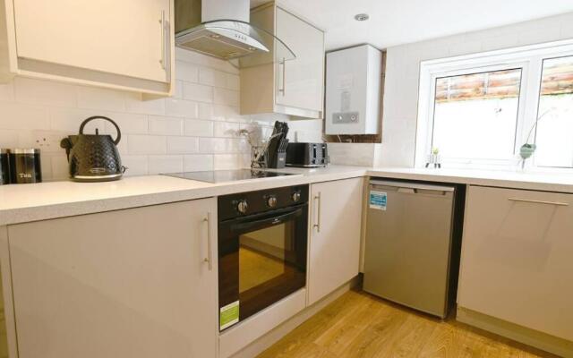 4 Bed Town House 'Reading Town Centre'