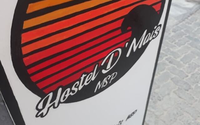 Hostel Dmais