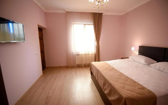 Royal Palace Hotel