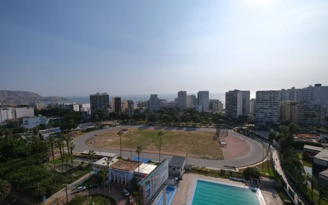 GLOBALSTAY. Stylish Stelar Apartments. Rooftop Swimming Pool