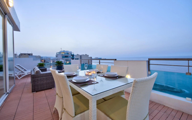 Magnificent Seafront 2-bedroom Sliema penthouse