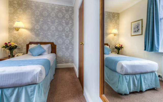 Garner Hotel Birmingham South East by IHG