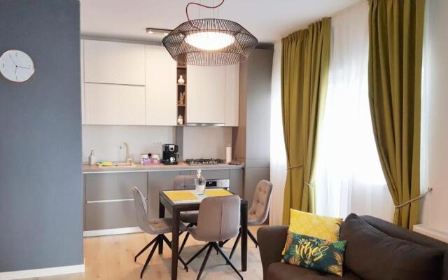 2 Bedrooms - Lovely Central Apartment