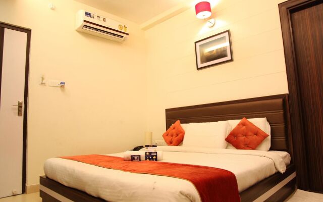 OYO 2244 Hotel Premiere Villa