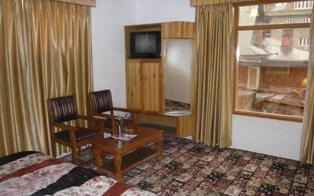 Hotel Akbar Inn