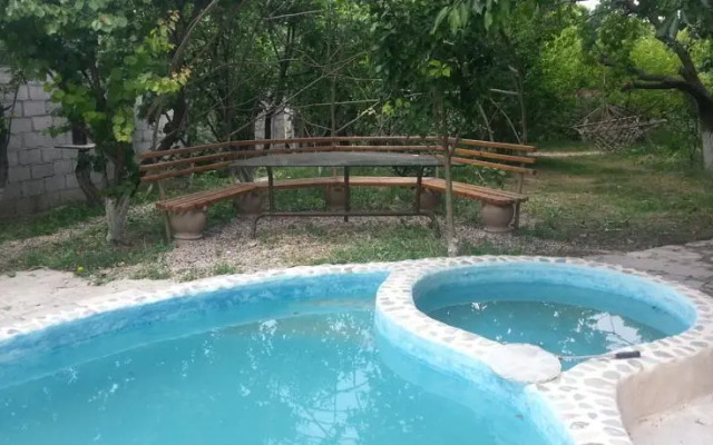 Country House on Nurnus Darani