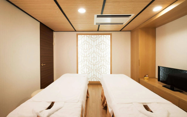 Travelodge Myeongdong City Hall